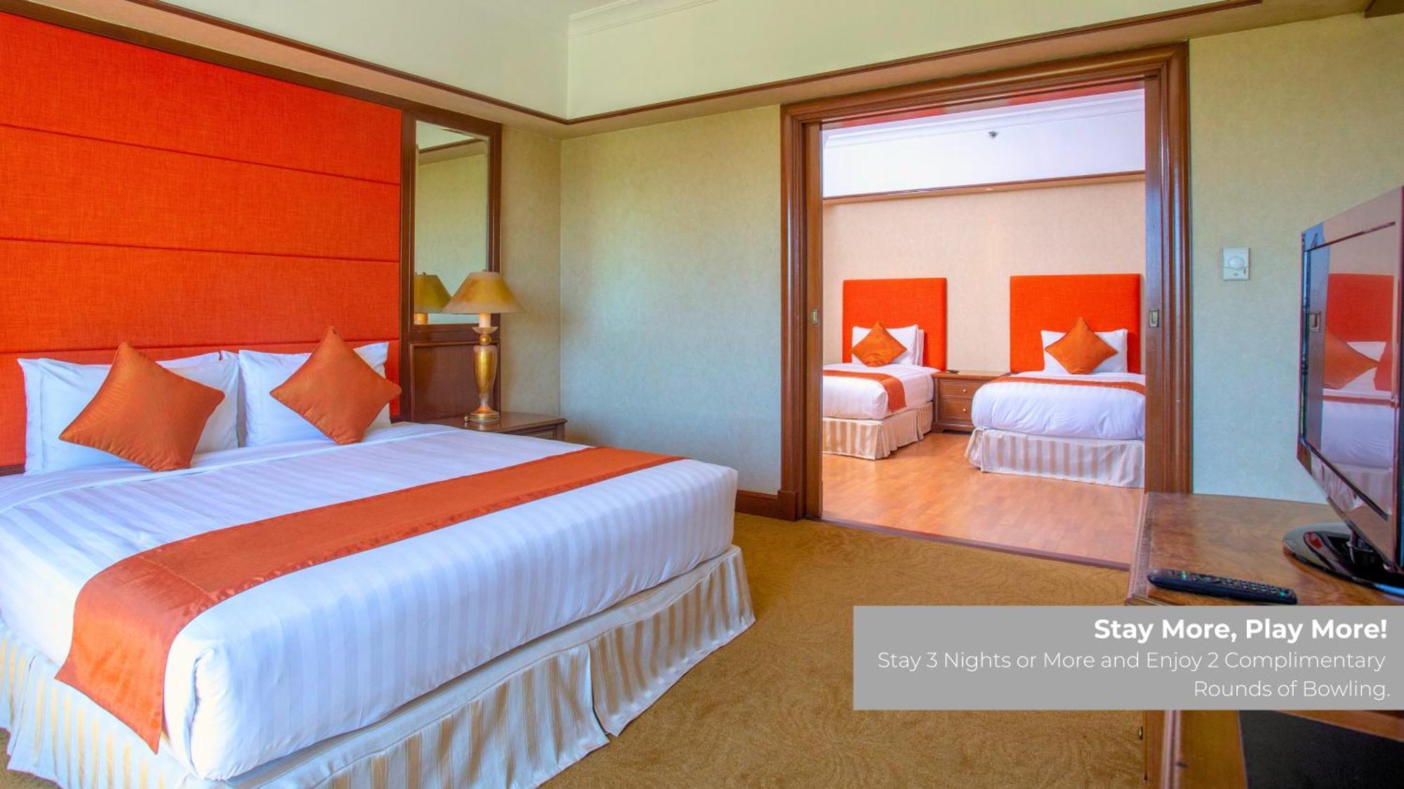 The Pacific Sutera Hotel Kota Kinabalu Buitenkant foto Suite